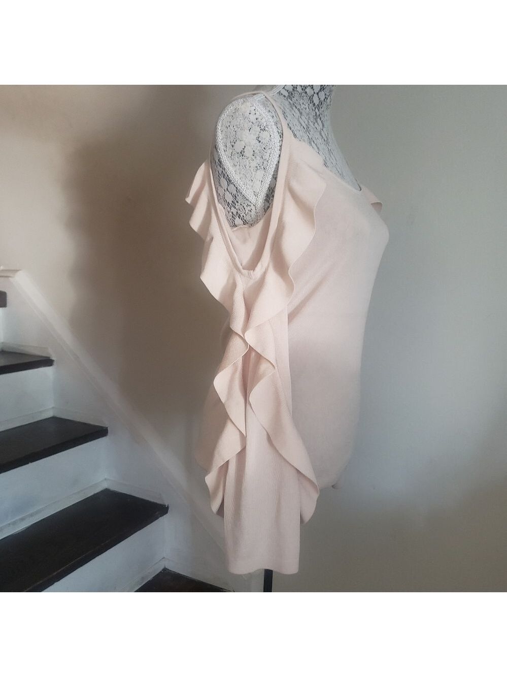 Club Monaco Cold Shoulder Ruffled Sleeve Top. - Picture 7 of 9